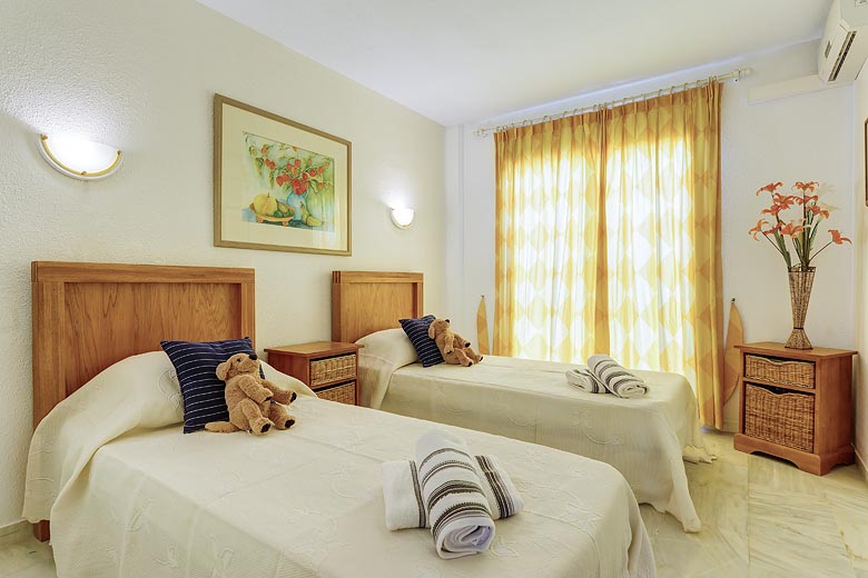 3 Bedroom, Golf Apartment in Mijas Golf