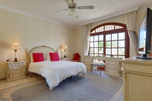 Spacious 3 Bedroom Villa For Rent
