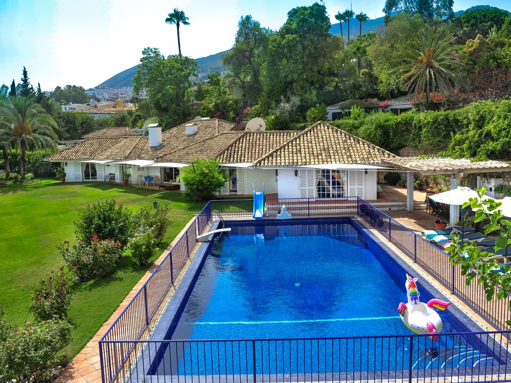 Villa Acuario – 8 bedroom Villa and guest house in Benalmadena Pueblo